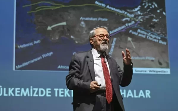 Naci Görür: Marmara tehdit altında, deprem olacak