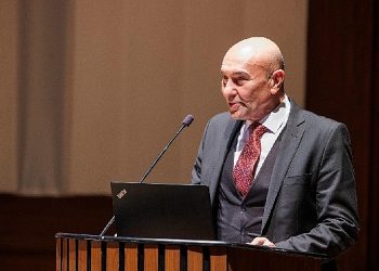 Afet temasıyla düzenlenen 9. Kentsel ve Bölgesel Araştırmalar Ağı Sempozyumu başladı