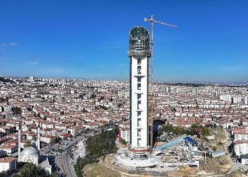 Atatürk Cumhuriyet Kulesi’nde adım adım finale