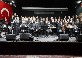 Barış Manço Kemer’de müzikleriyle anıldı