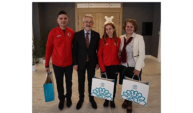 Başarılı atletlerden Lider Erdem’e ziyaret