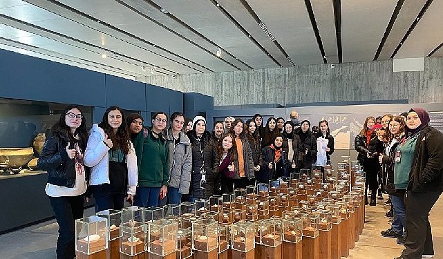 Başarılı Öğrencilere Kış Tatili ZEYGEM’den…