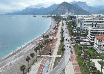 Büyükşehir Belediyesi ‘Konyaaltı Kıyısı Boğaçayı Köprüsü-Liman Kavşağı Ortası Etraf Düzenlemesi Projesi’ni başlattı