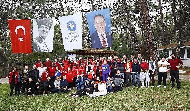 Büyükşehir Gençlik Kampı özel konuklarını ağırladı