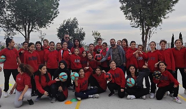 Çiğli Belediyesi’nden Okullara Spor Gereci Takviyesi