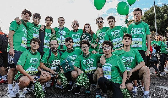 Darüşşafaka, tarihî bağış rekoruna imza atan koşucularını ödüllendirdi