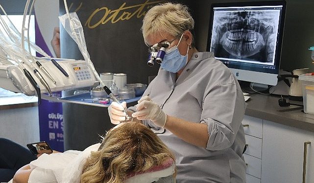 Dijital diş hekimliği ile biyolojiyi koruyan implant