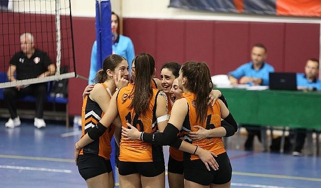 Eczacıbaşı 2. Lig Voleybol Ekibi Kazanmaya Devam Ediyor