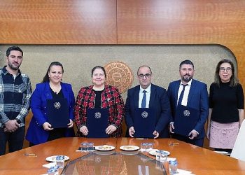 Ege Üniversitesi ve Bayraklı İlçe Ulusal Eğitim Müdürlüğü ortasında yaygın eğitime yönelik iş birliği