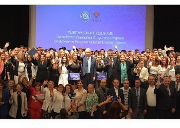 Egeli akademisyenlerden bayanların sıhhat seyahatinde daima bir rehber: EBEYE DANIŞ