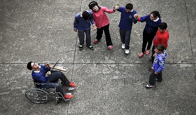 Eğitimi fotoğraflarla anlattılar : Eğitimin Yaşama Yansımaları Fotoğraf Standı açılıyor!