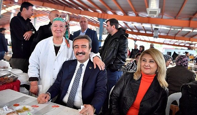 El emeği göz ışığı eserler bu pazarda