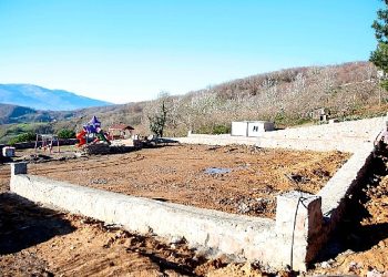 Eşme Ahmediye’ye futbol alanı