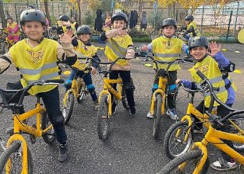 ETi Sarı Bisiklet Hareketli Hayat Seminerleri’nin son durağı Diyarbakır oldu