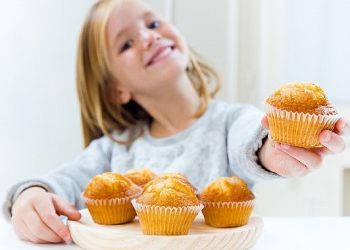 Etiket Okuma Alışkanlığıyla Çocukları Müdafaa Şuurumuzu Artıralım