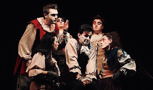 Gemlik’te tiyatro gösterimlerine ağır ilgi