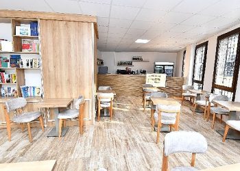 Gençler istedi, Lider Soyer yaptı İzmirli gençler için 24 saat yaşayan kütüphane