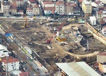 Gölcük’ün çehresini değiştirecek iki projede çalışmalar sürüyor