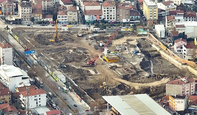 Gölcük’ün çehresini değiştirecek iki projede çalışmalar sürüyor