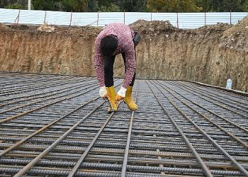 Göynük kapalı pazar yerinde çalışmalar devam diyor