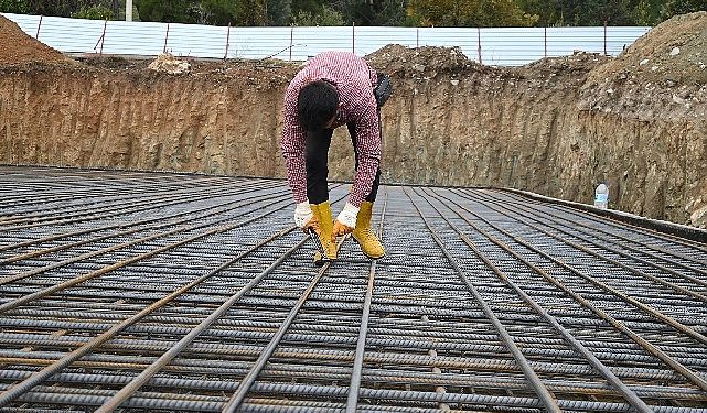 Göynük kapalı pazar yerinde çalışmalar devam diyor