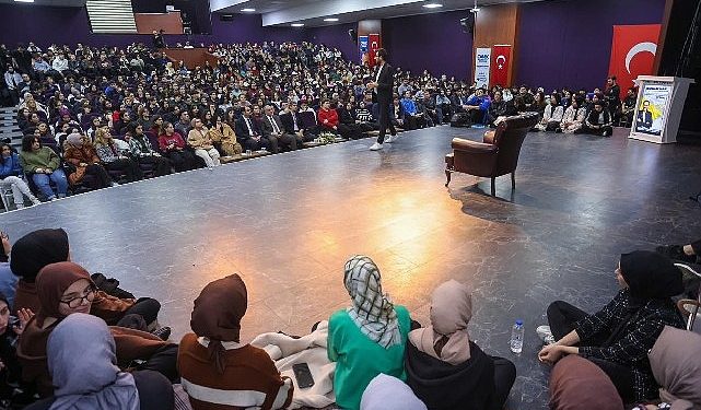 Gri Koç Canik’te Öğrencilerle Buluştu