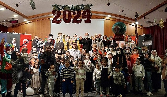 Hematoloji hastası çocuklar yılbaşı partisinde eğlendi