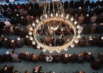 -Hüdavendigâr Osmangazi Camii dualarla ibadete açıldı