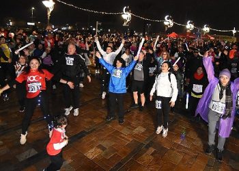 İzmir en uzun gecede koşt