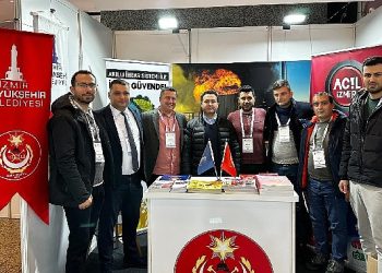 İzmir İtfaiyesi’nden uzman isimler Memleketler arası Yangın Güvenliği Sempozyumu’na katıldı