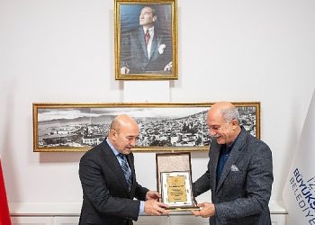 İzmir Şanlıurfa Federasyonu’ndan Lider Soyer’e teşekkür ziyareti