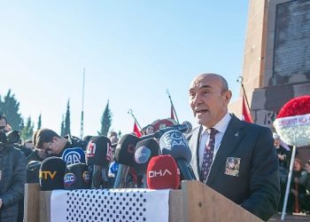 İzmir’de Menemen şehitlerini anma merasimine CHP Genel Lideri da katıldı