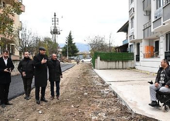 Kartepe ertuğrulgazi mahallesi’nde tonlarca asfalt