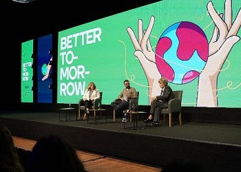 KMO ile TODEV İstanbul Marketing Summit’te “Otizmle Fark Yok, Çalışmak Var” Dedi