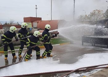 Kocaeli İtfaiyesi’nden hayat kurtaran eğitimler