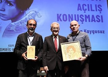 “Kum Tanecikleri Anlatıcısı:Tomris Uyar Sempozyumu” başladı