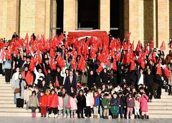 Lider Altınok Anıtkabir’i ziyaret etti