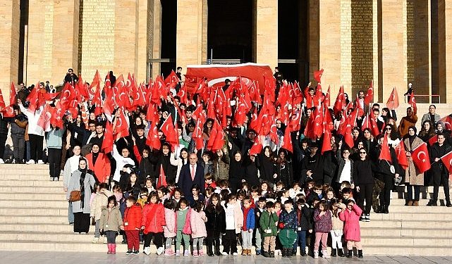 Lider Altınok Anıtkabir’i ziyaret etti