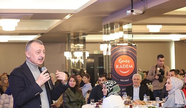 Lider Büyükakın: Dünyada bütün pahalar ayaklar altında