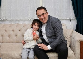 Lider Savran’dan mesken ziyaretleri