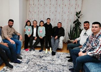 Lider Savran’dan üç mahallede mesken ziyaretleri