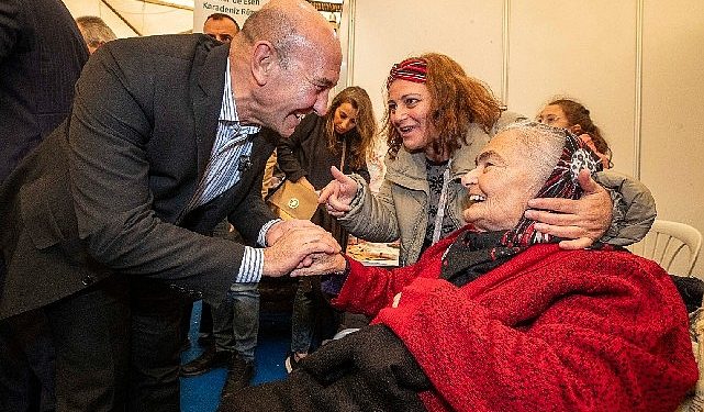 Lider Soyer Karşıyaka Karadeniz Şenliği’ne katıldı “İzmir sizinle güçlü ve geleceğe umutla bakıyor”