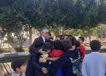 Lider Topaloğlu’ndan okul ziyareti