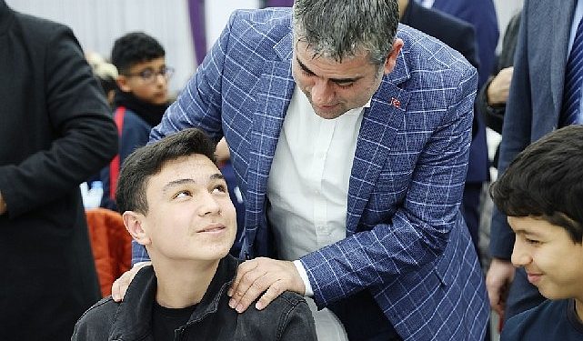 Lider Turan Kandıra’nın atletleri ile bir ortaya geldi