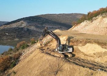 Millet Bahçesinde Yol Üretim Çalışmaları Sürüyor