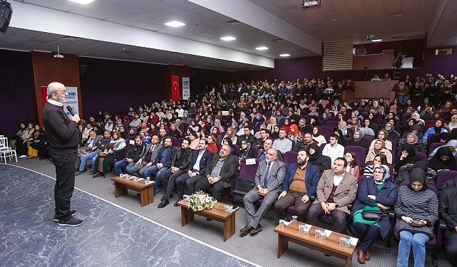 Müellif Savaş Barkçin Caniklilerle Buluştu