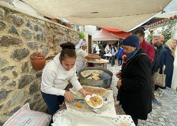 Narlıdere, Toprak ana Günü’nü nar ve aşure ile kutladı