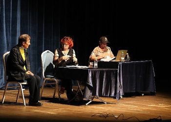 Narlıdere’de başrol bayanların