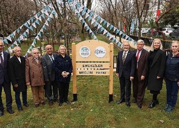 Nilüfer’de emeklilere özel park ve lokal kazandırıldı
