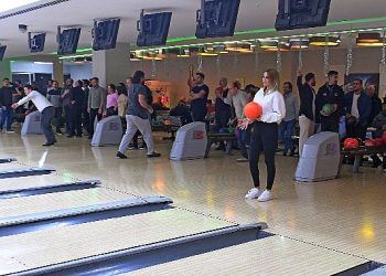 Osmangazi işçisinin bowling heyecanı